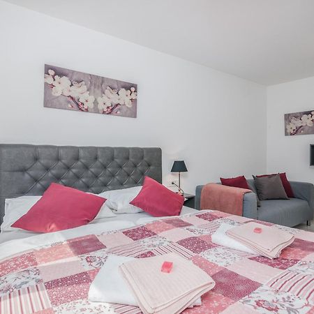 Apartments Elle Luxury Vantacici Malinska Buitenkant foto