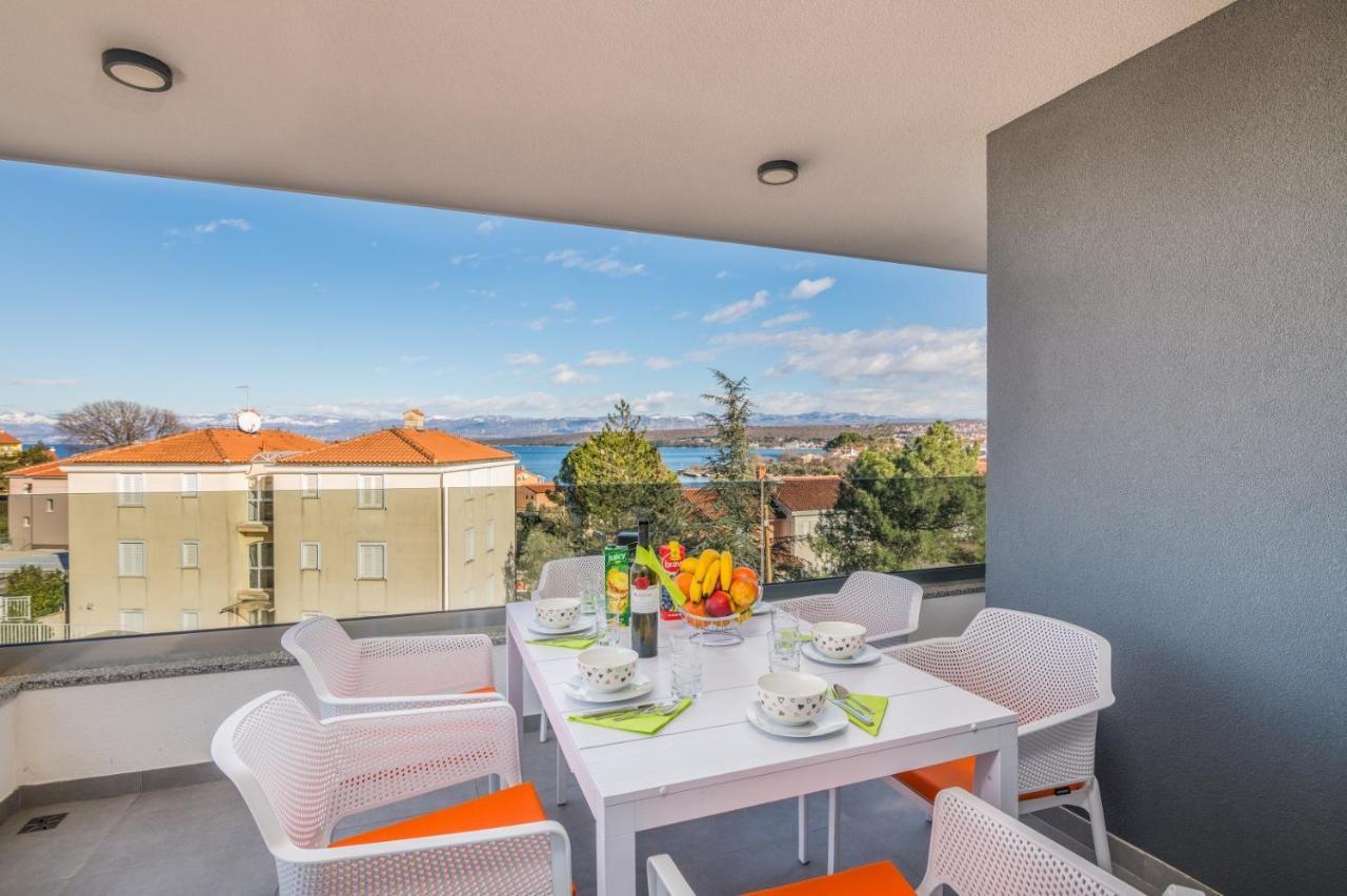 Apartments Elle Luxury Vantacici Malinska Buitenkant foto