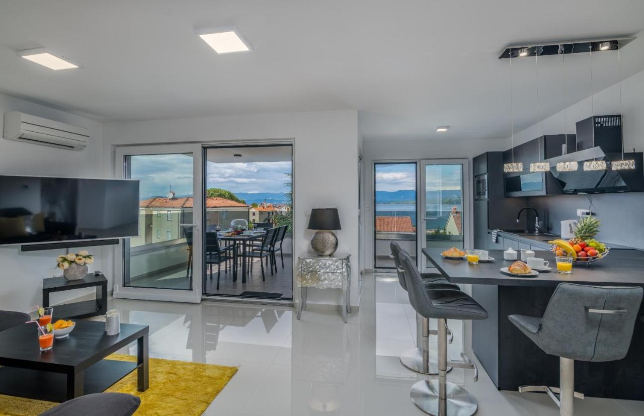 Apartments Elle Luxury Vantacici Malinska Buitenkant foto