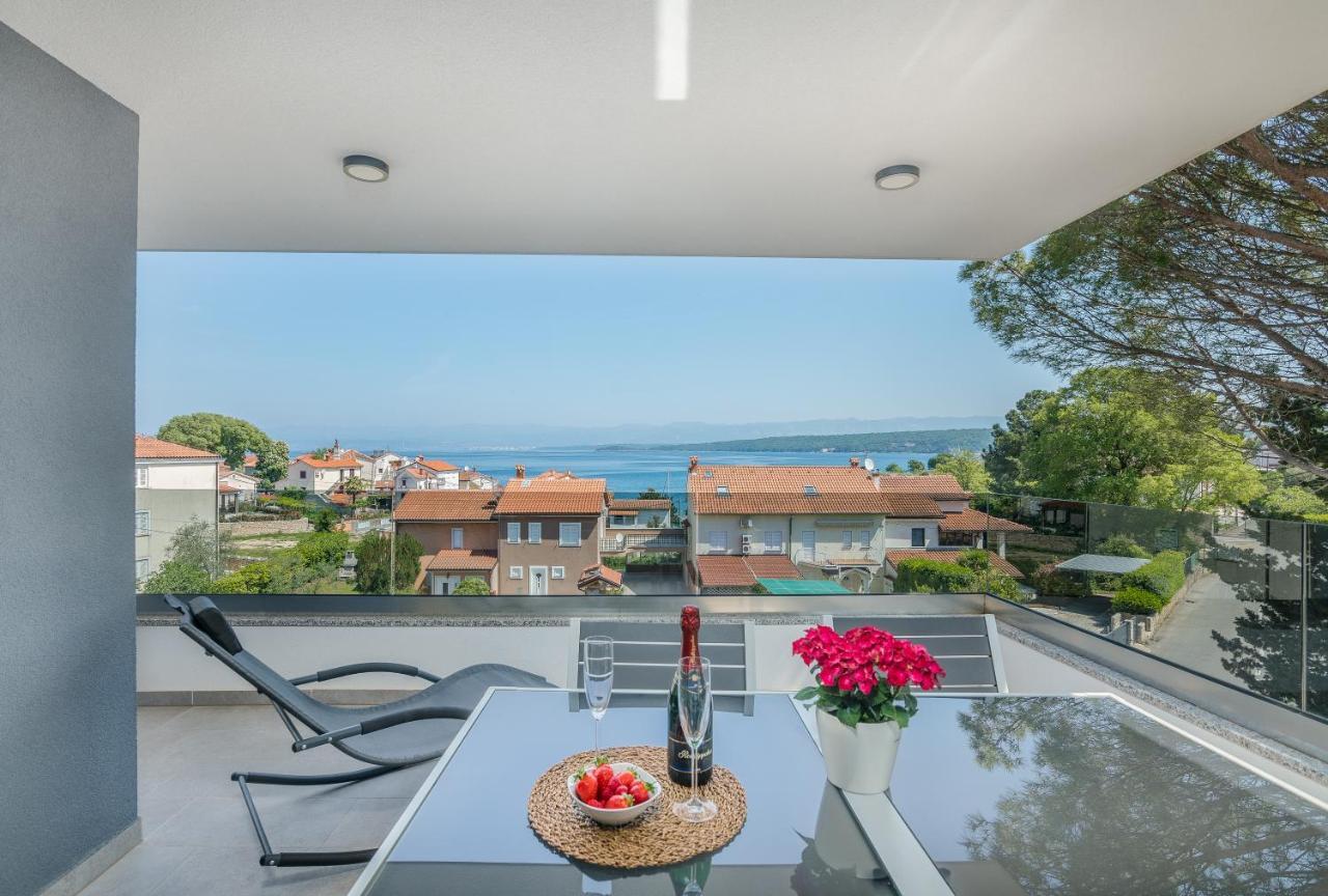 Apartments Elle Luxury Vantacici Malinska Buitenkant foto